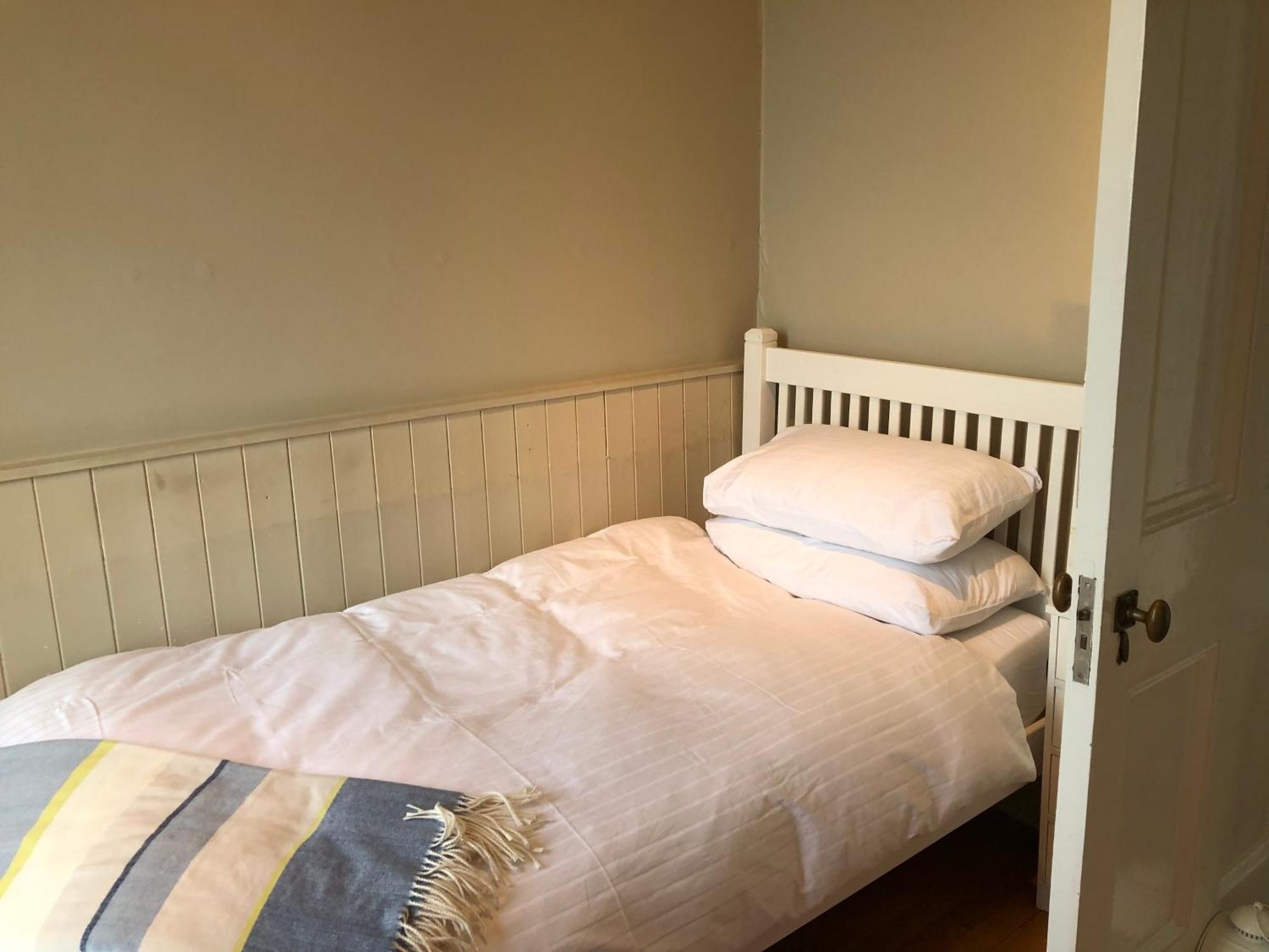 5 Shore Street Donaghadee Room photo